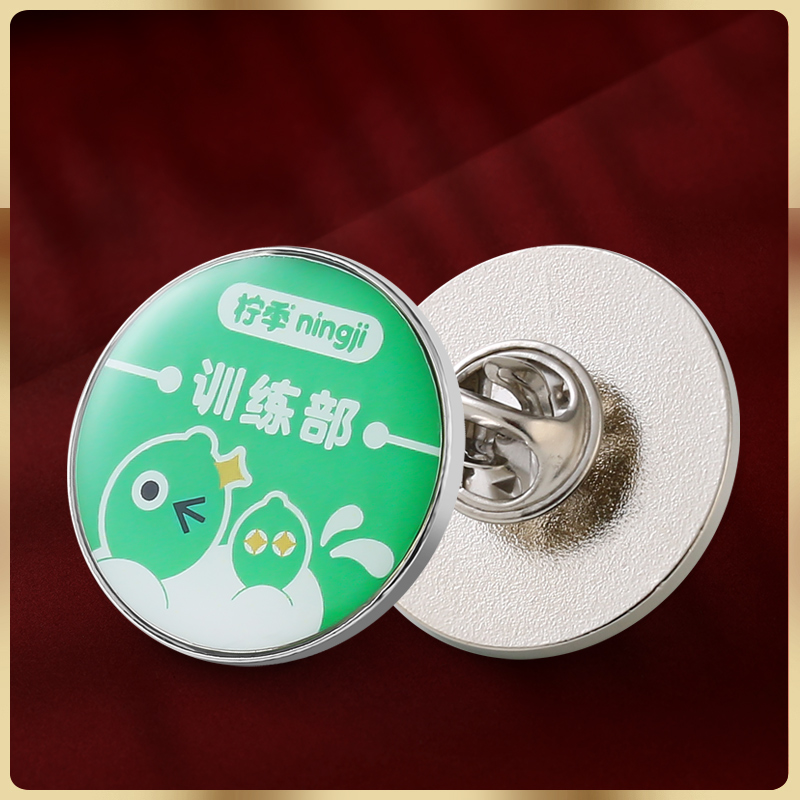 Customized size metal manufacturer enamel pins, cheap custom badges